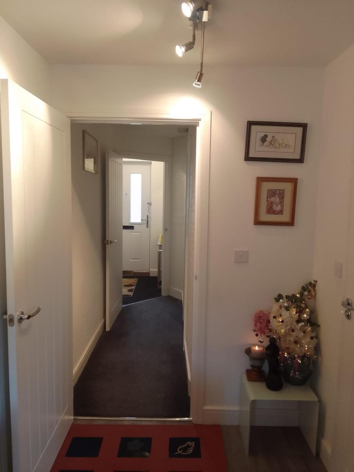 Cosy Stay In Walsall By Ideal Home Bloxwich Extérieur photo
