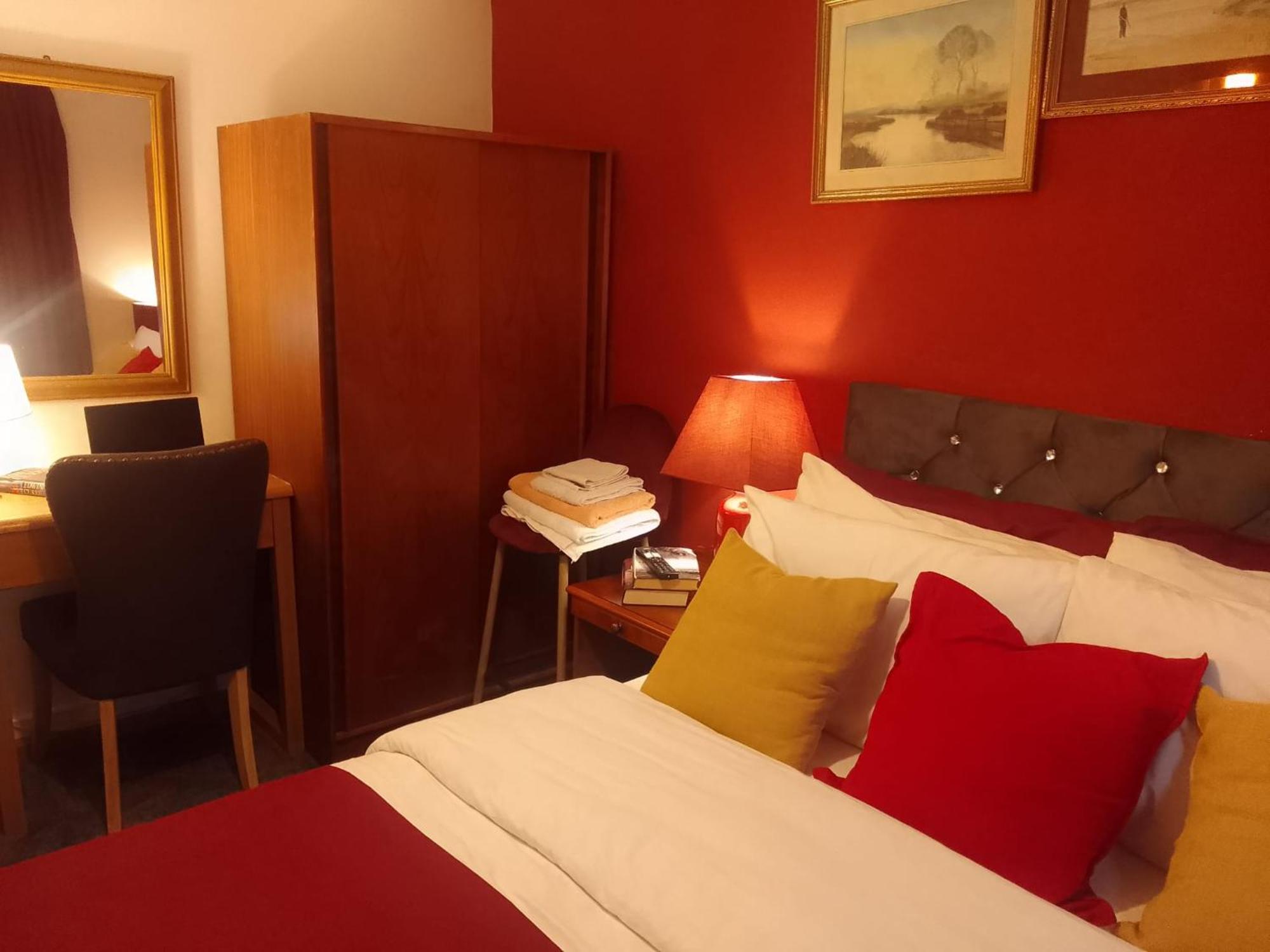 Cosy Stay In Walsall By Ideal Home Bloxwich Extérieur photo