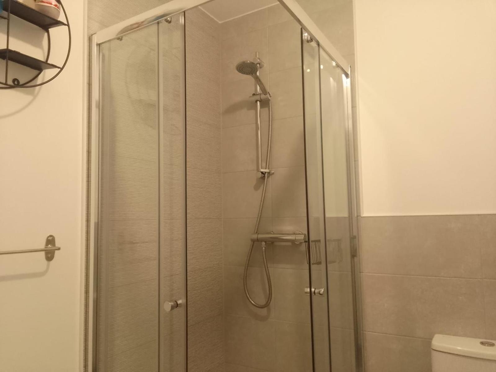 Cosy Stay In Walsall By Ideal Home Bloxwich Extérieur photo