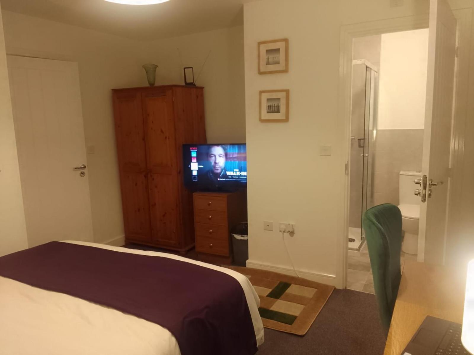 Cosy Stay In Walsall By Ideal Home Bloxwich Extérieur photo