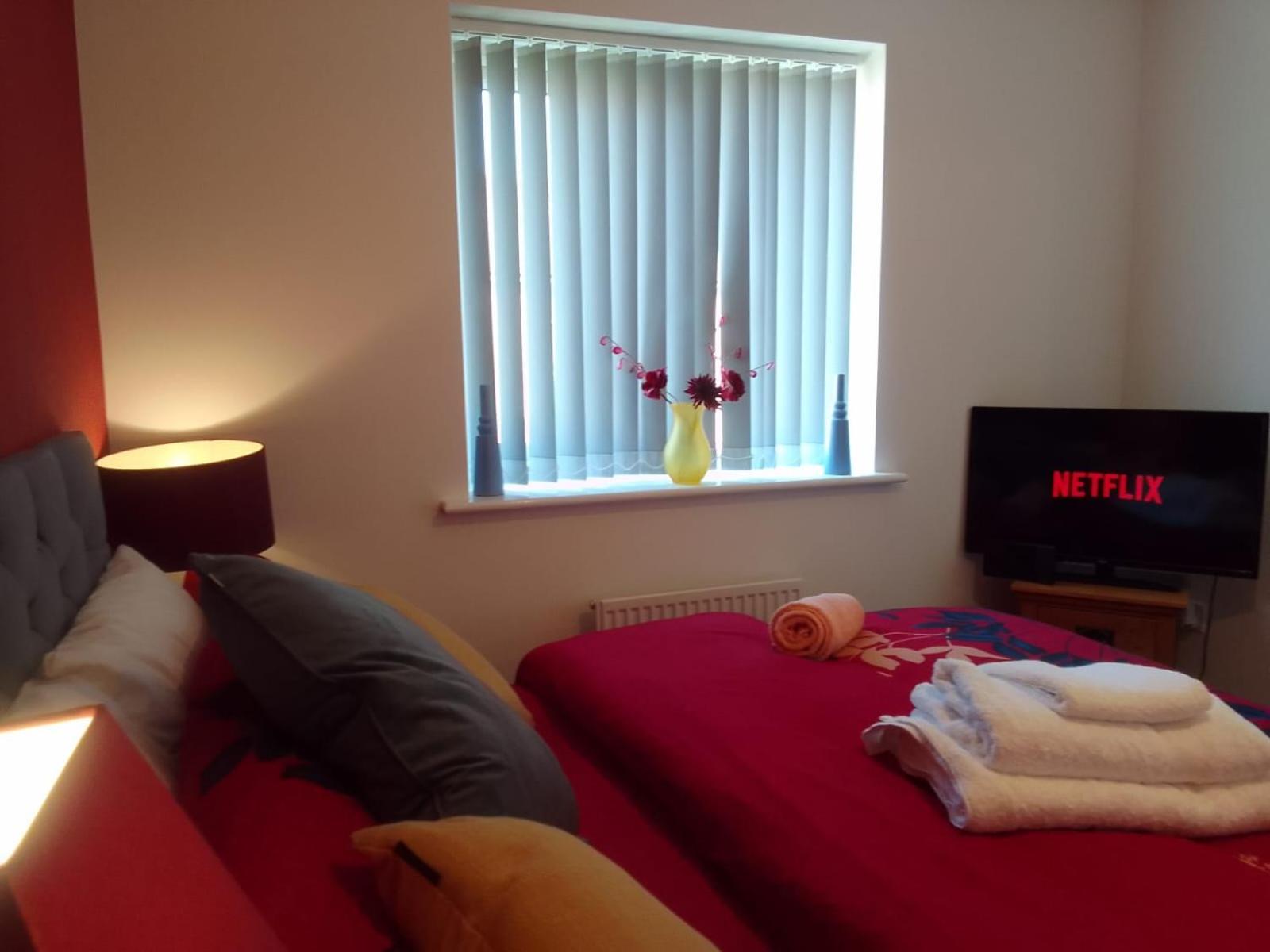 Cosy Stay In Walsall By Ideal Home Bloxwich Extérieur photo